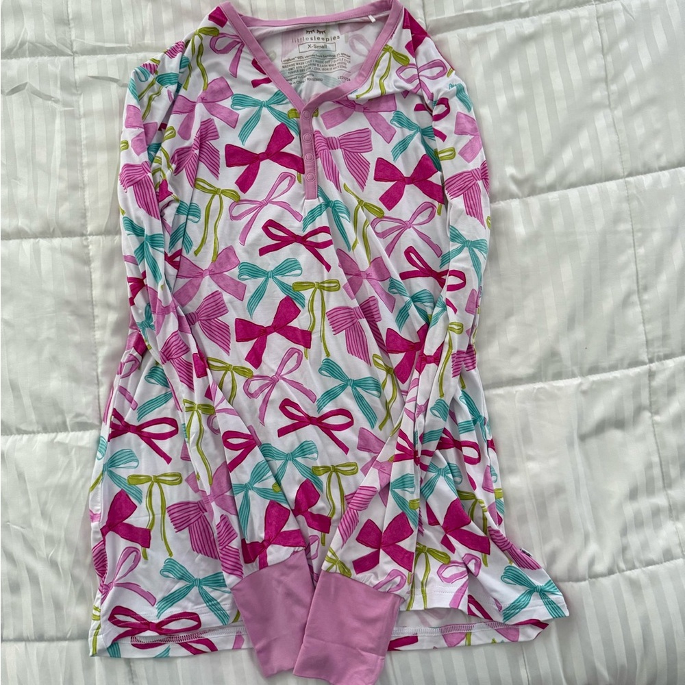Little Sleepies Ribbons 🎀 and Bows Women’s Top | XS